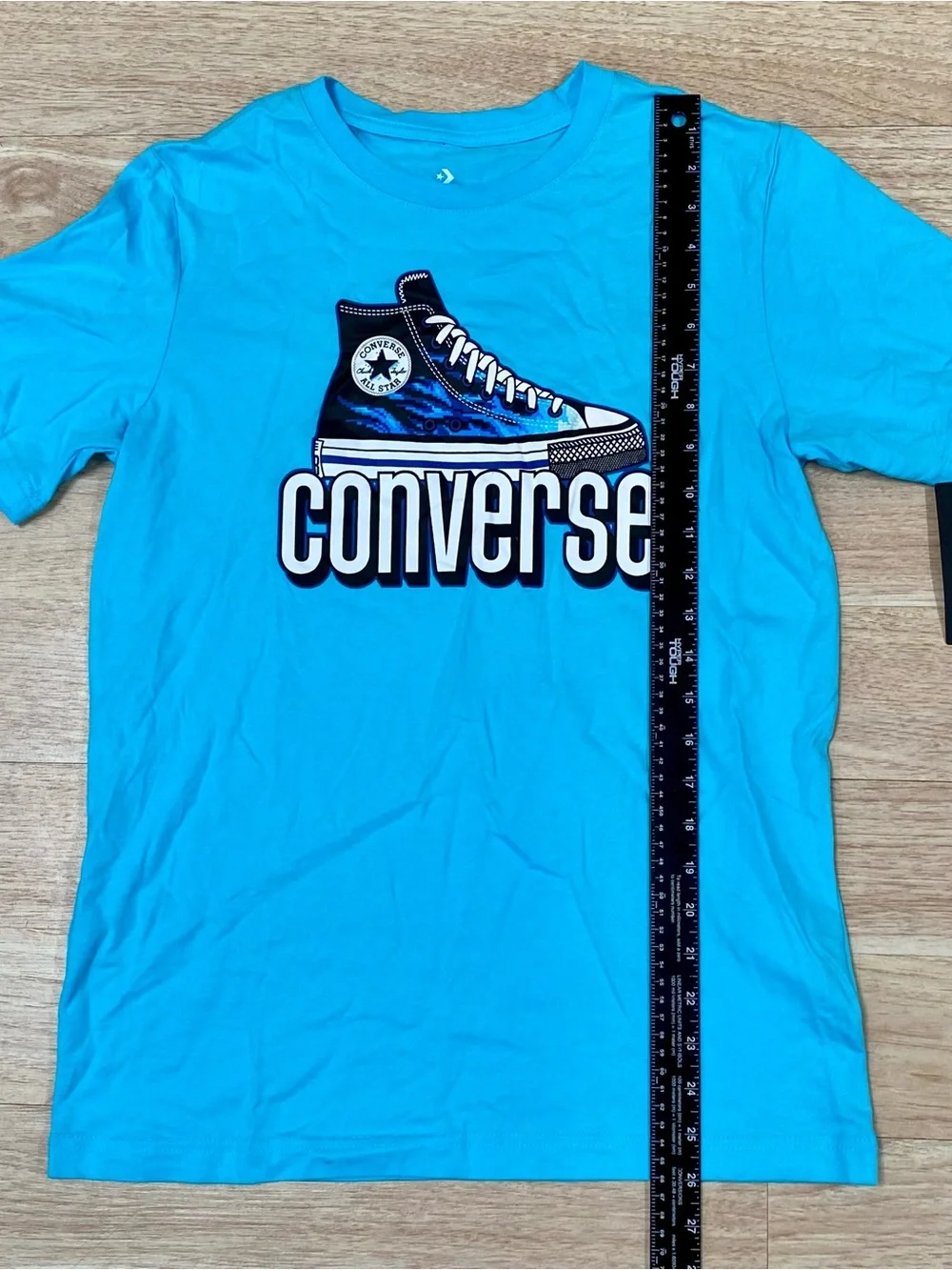 Converse T-Shirt Boys XL Bleached Cyan Blue Short Sleeve Chuck Taylor Tee Shirt